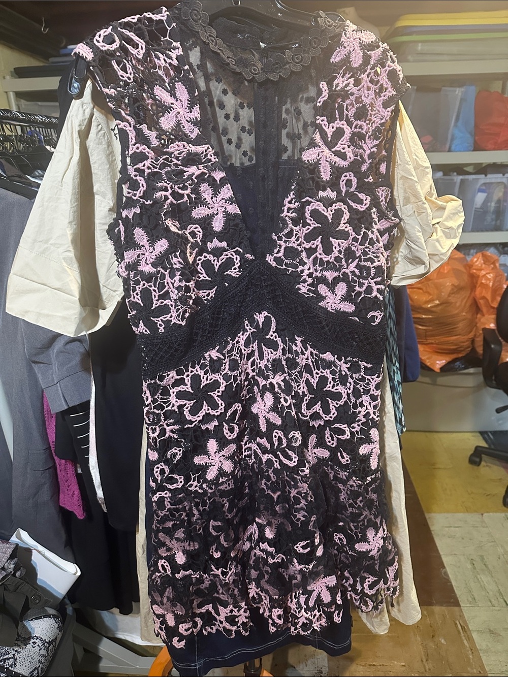 Romeo & Juliet  L Women's Black & Pink Lace dress